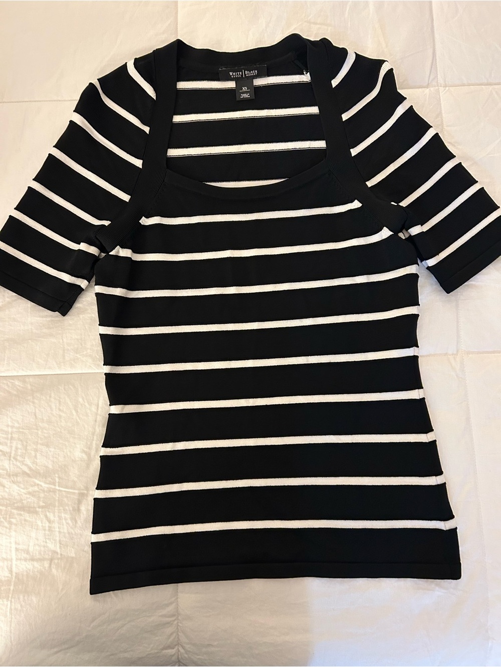 White House Black Market Black and White Striped Short Sleeve Scoop Top Size XS